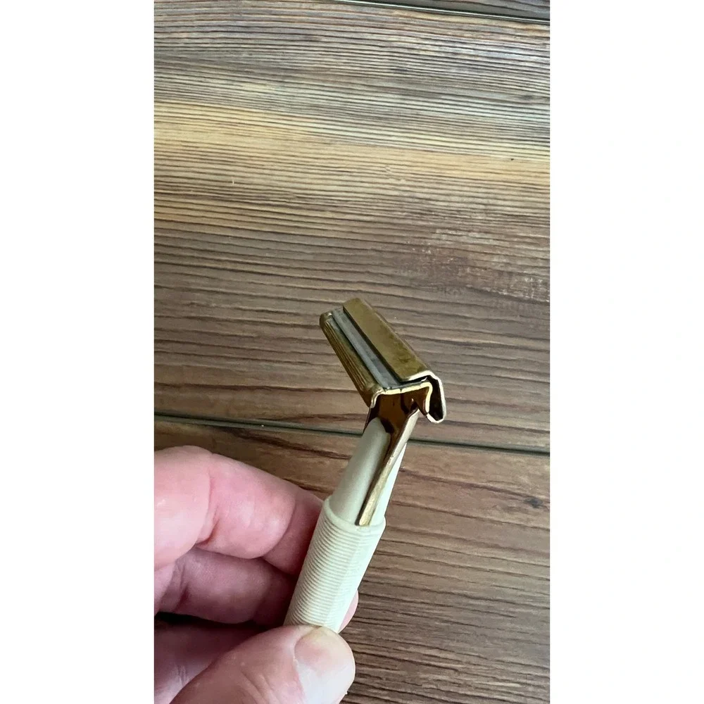 Vintage Schick Eversharp Injector Razor Type J Crown Cream Gold Made in USA